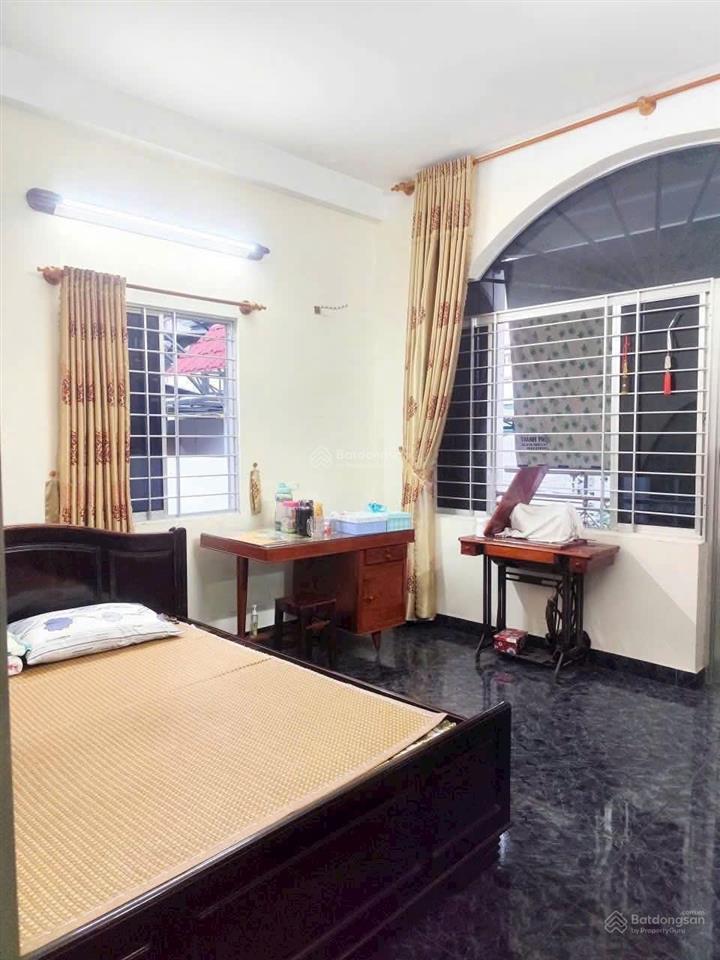 Nhà 3 tầng đường ô tô quang trung, hẻm 4m. cách biển trần phú 450m. giá 7,5 tỷ