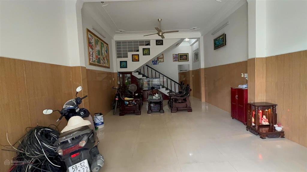 Nhà 3 tầng đã hoàn công đường sử hy nhan  gần biển ba làng (tầm 300m). giá 7,5 tỷ