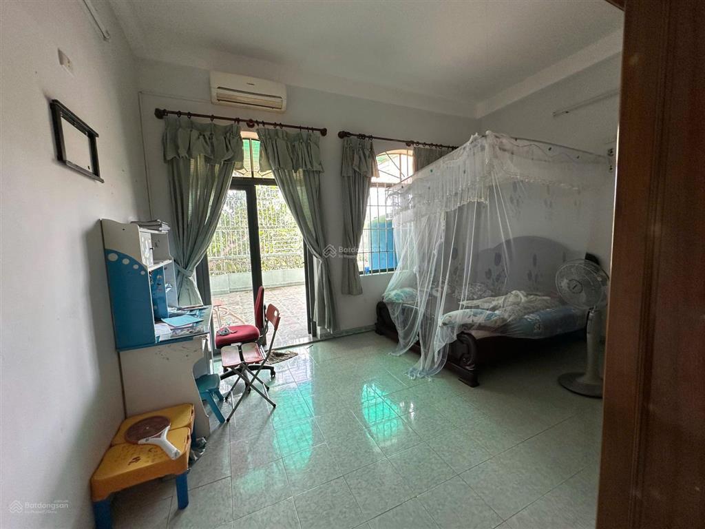 Nhà 3 tầng đã hoàn công đường sử hy nhan  gần biển ba làng (tầm 300m). giá 7,5 tỷ