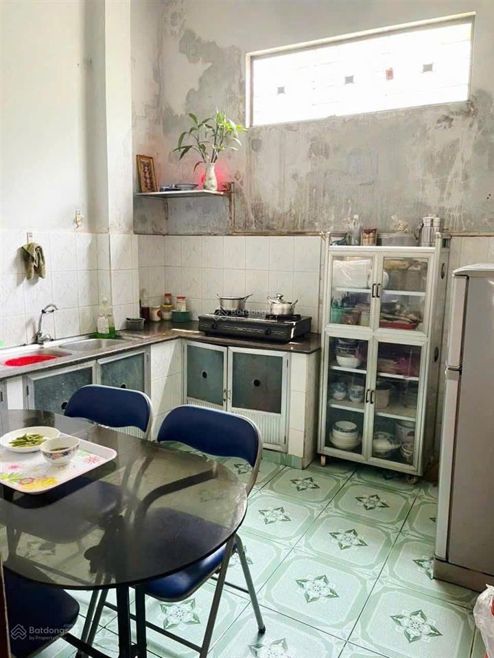Nhà 3 tầng mặt tiền lạc long quân  vị trí kd ổn áp. giá 7,850 tỷ