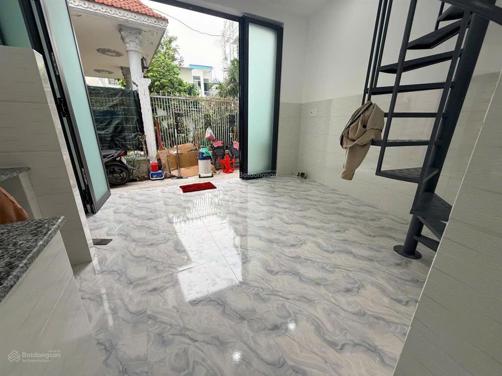 Nhà 1,5 tầng mới toanh, hẻm ba gác nguyễn biểu  ngang cách biển hòn chồng 500m. giá 1,450 tỷ