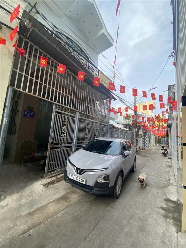 Nhà 2 tầng hẻm trương hán siêu, ở ok, cách biển trần phú 1,3km. giá 7,99 tỷ
