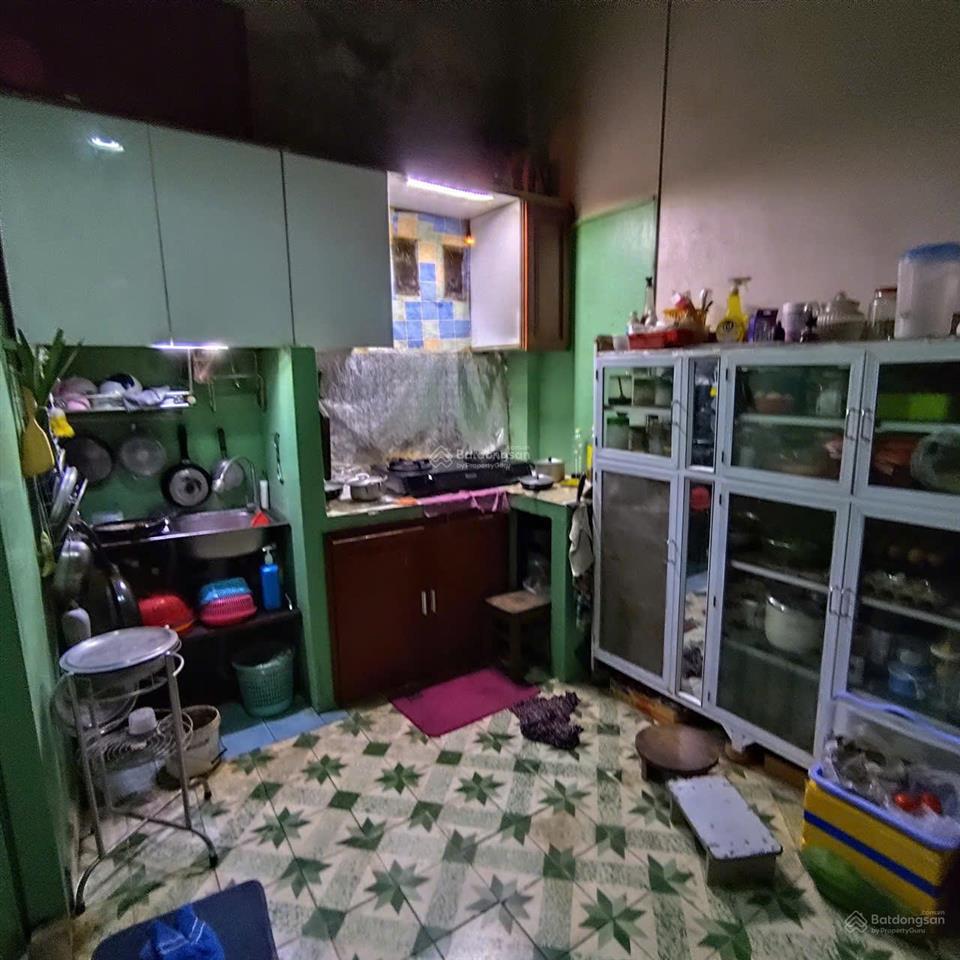 Nhà ngô quyền  đi ra biển trần phú 180m * hẻm 5m ô tô thông. giá 7,5 tỷ