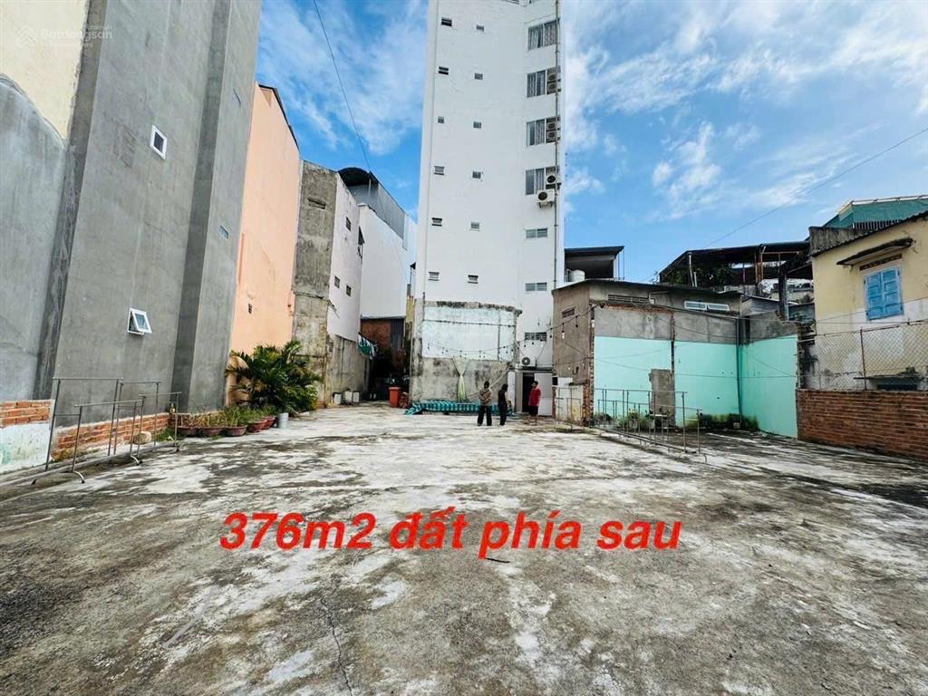 2 mặt tiền trước sau nguyễn thị minh khai (sẵn khách sạn)  ra biển trần phú 900m. giá 65 tỷ