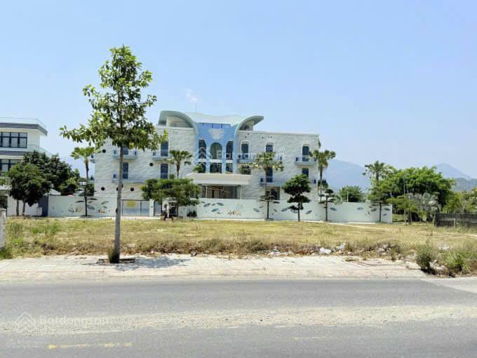 Mặt tiền phong châu, khu đô thị ven sông tắc vĩnh thái nha trang. giá 42tr/m2