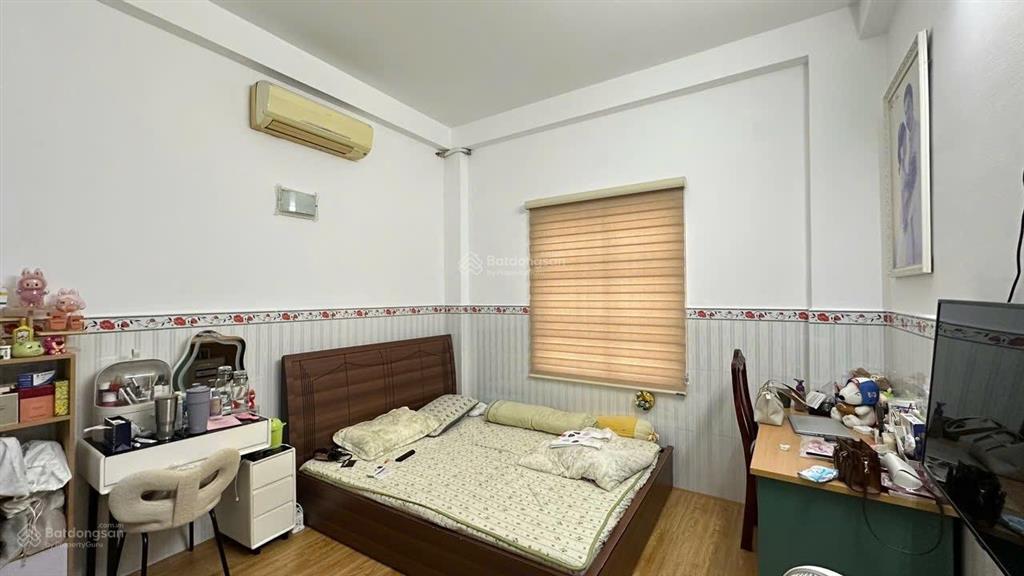 Nhà 5 tầng hẻm pasteur, giáp ngã tư đường yersin  trần hưng đạo. giá 10,7 tỷ