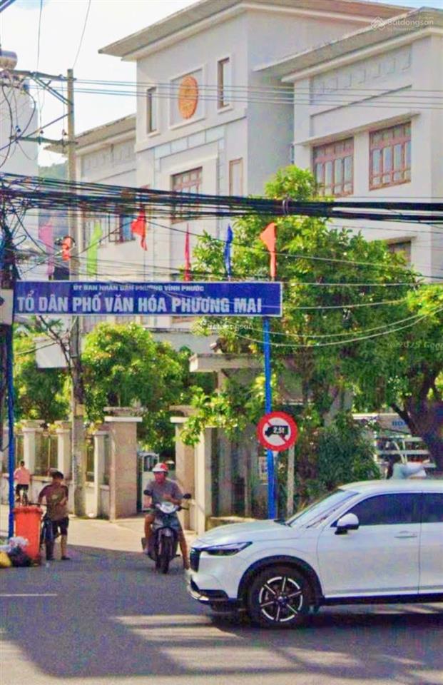 Nhà góc 3 mặt tiền phương mai, gần đại học nha trang ra 700m là biển hòn chồng. giá 5,5 tỷ