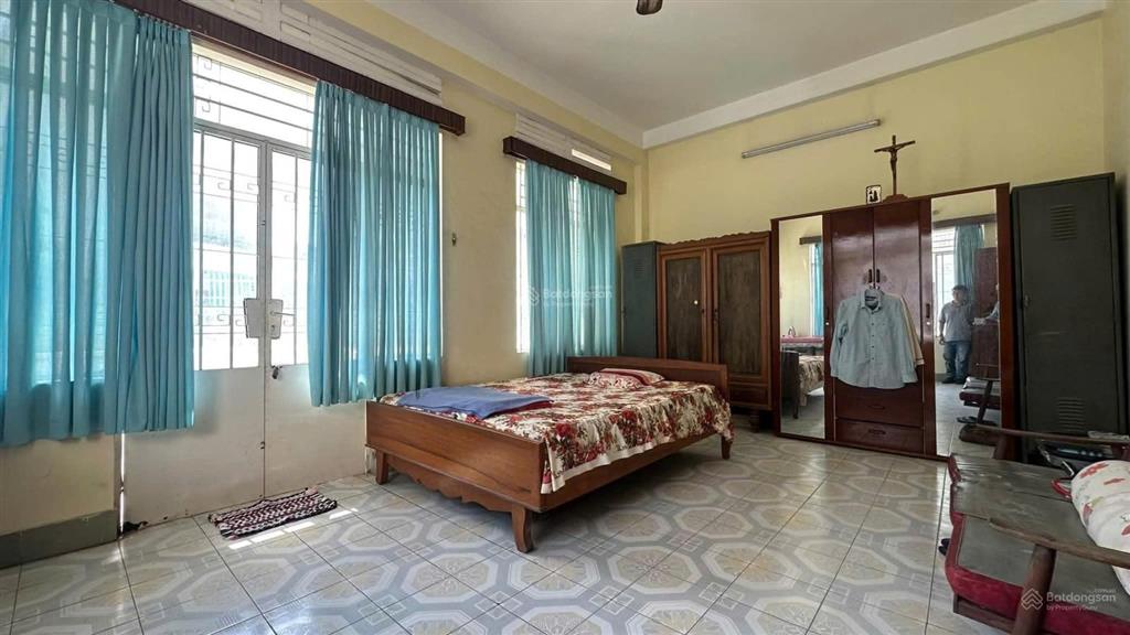 Nhà vườn hoàn kiếm giáp cửu long  ngang dài 11m (phù hợp làm căn hộ) giá 22,5 tỷ