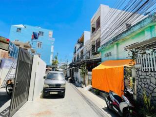 Nhà nguyễn biểu  ngang 7,1m, cách biển hòn chồng 500m [hẻm ô tô rộng 5m] giá 8,7 tỷ.