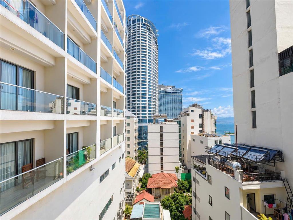 Góc 2 mặt thoáng căn hộ bốn sao phố tây nha trang, maple tôn đản  view biển trần phú. giá 4,2 tỷ