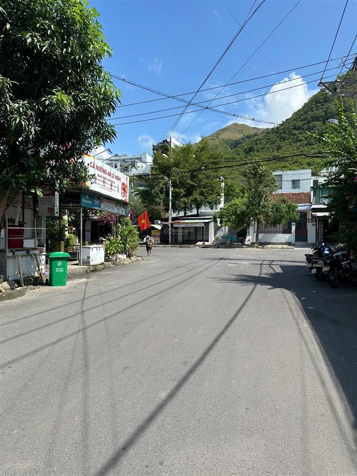 Nhà 2 tầng đường lê nghị  ngang 6m ( đối diện trường tiểu học vĩnh hoà 1. giá 4,680 tỷ