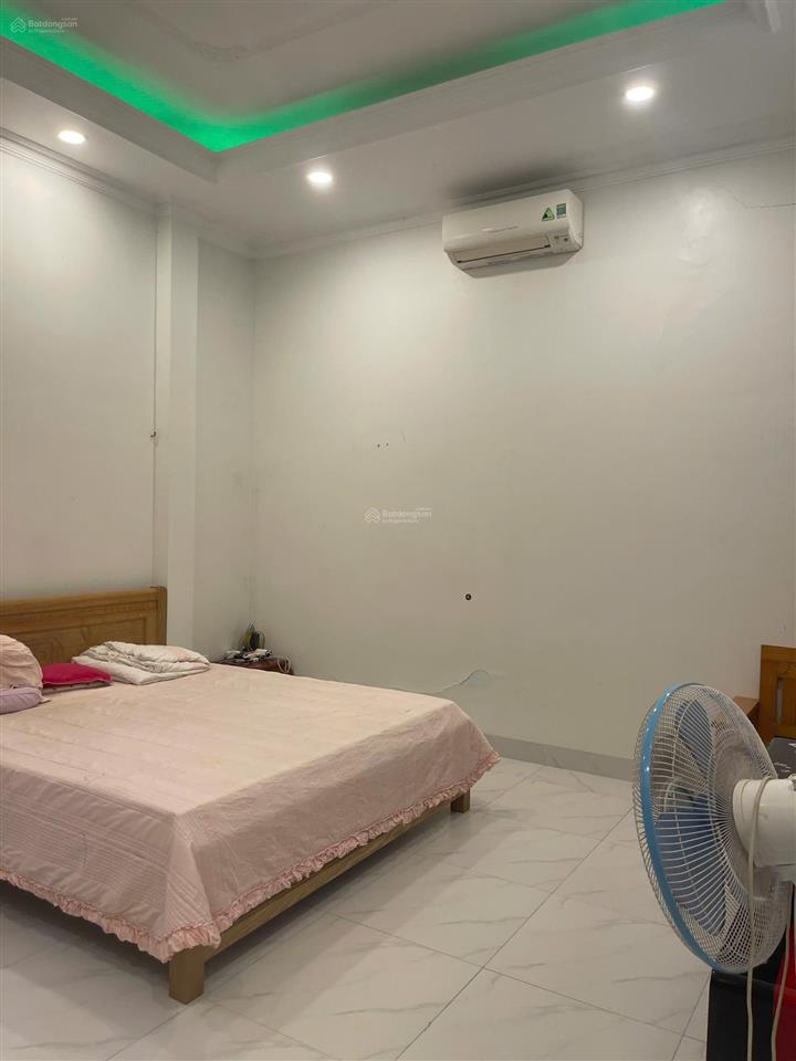 Nhà 3 tầng hẻm đường nguyễn quyền  giáp trường ptth hermann gmeiner giá 11 tỷ.