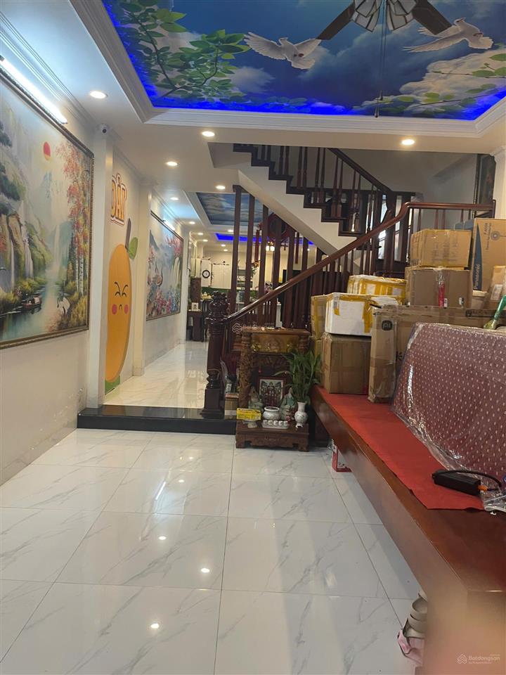 Nhà 3 tầng hẻm đường nguyễn quyền  giáp trường ptth hermann gmeiner giá 11 tỷ.