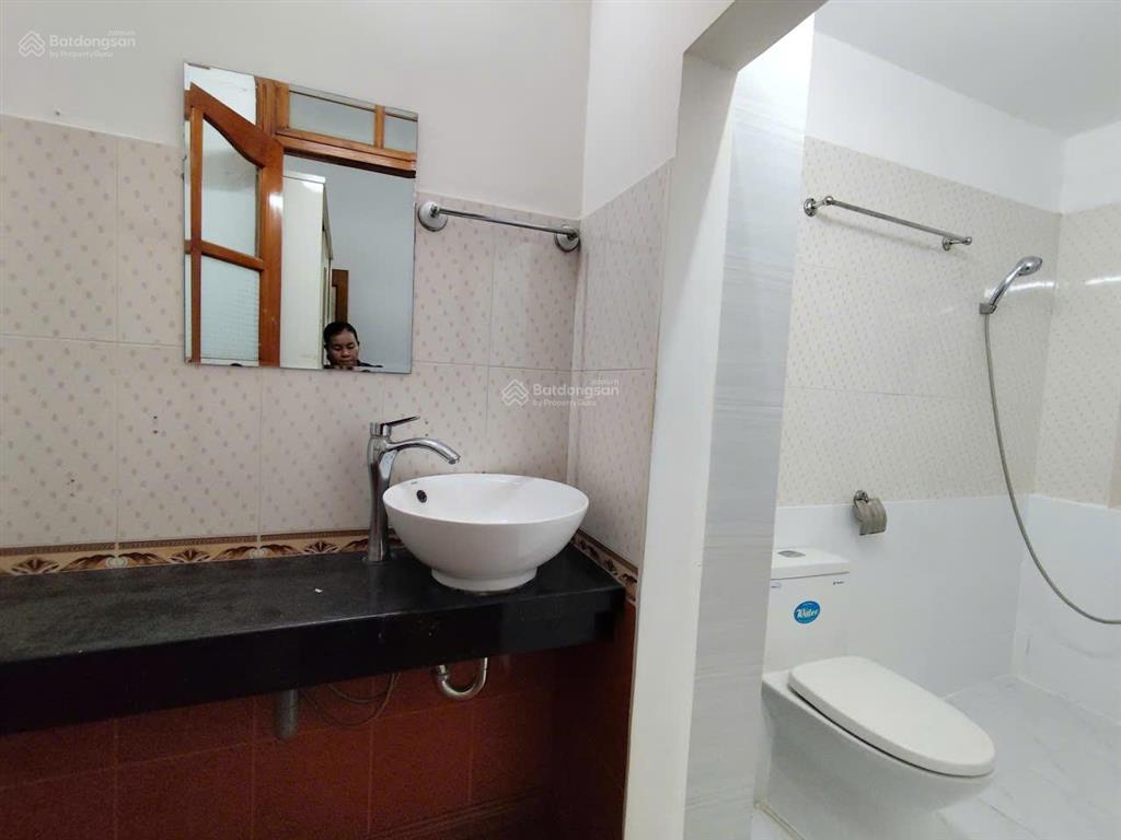 Nhà mới 3 tầng đường nhựa hoàng văn thụ  sát đường yersin (đoạn 2 chiều) giá 11 tỷ