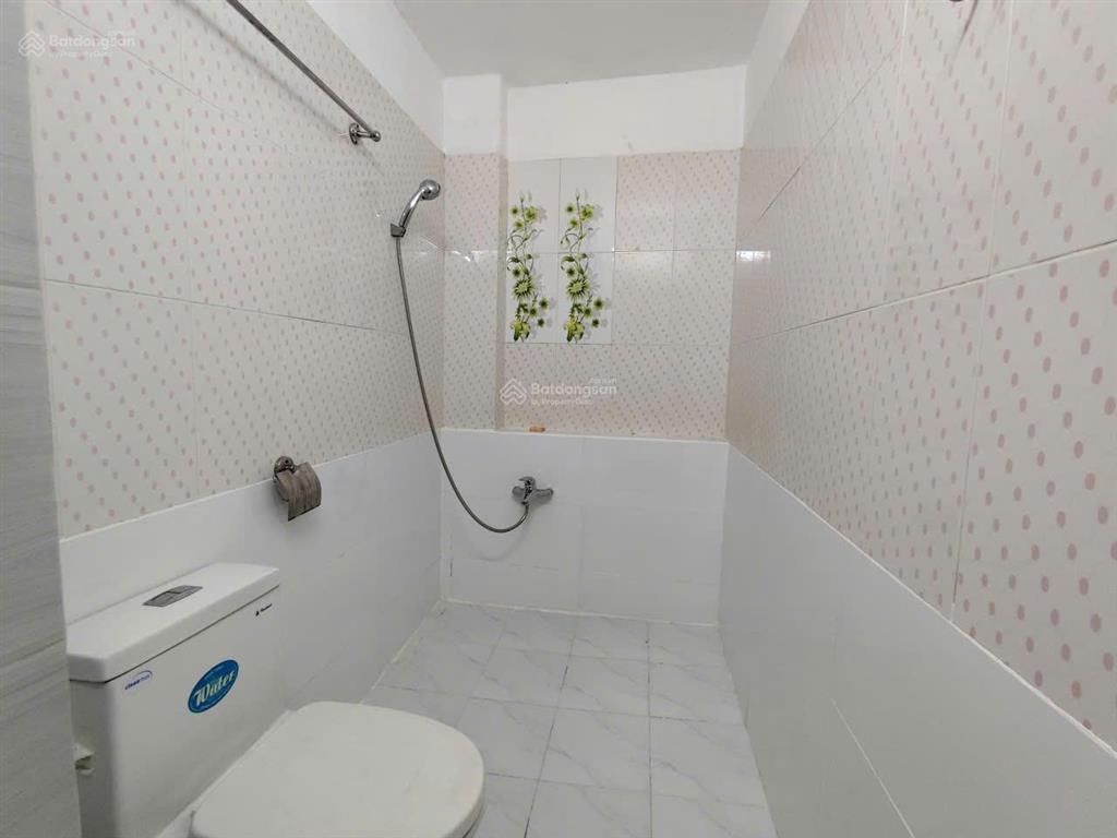 Nhà mới 3 tầng đường nhựa hoàng văn thụ  sát đường yersin (đoạn 2 chiều) giá 11 tỷ