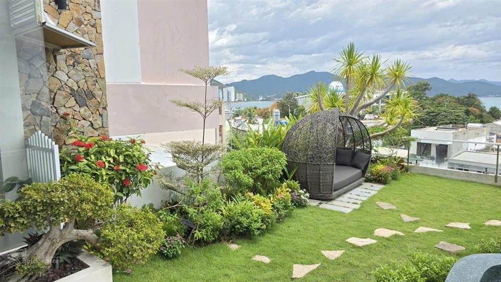 Biệt thự vườn 3 tầng sát đường phạm văn đồng, view biển cực chill. giá 30 tỷ