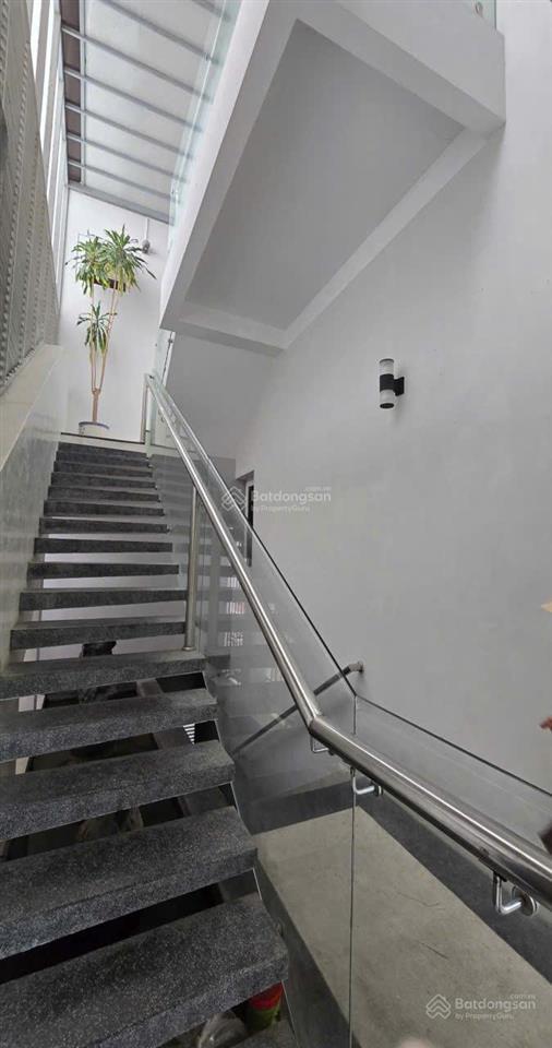 Biệt thự vườn 3 tầng sát đường phạm văn đồng, view biển cực chill. giá 30 tỷ