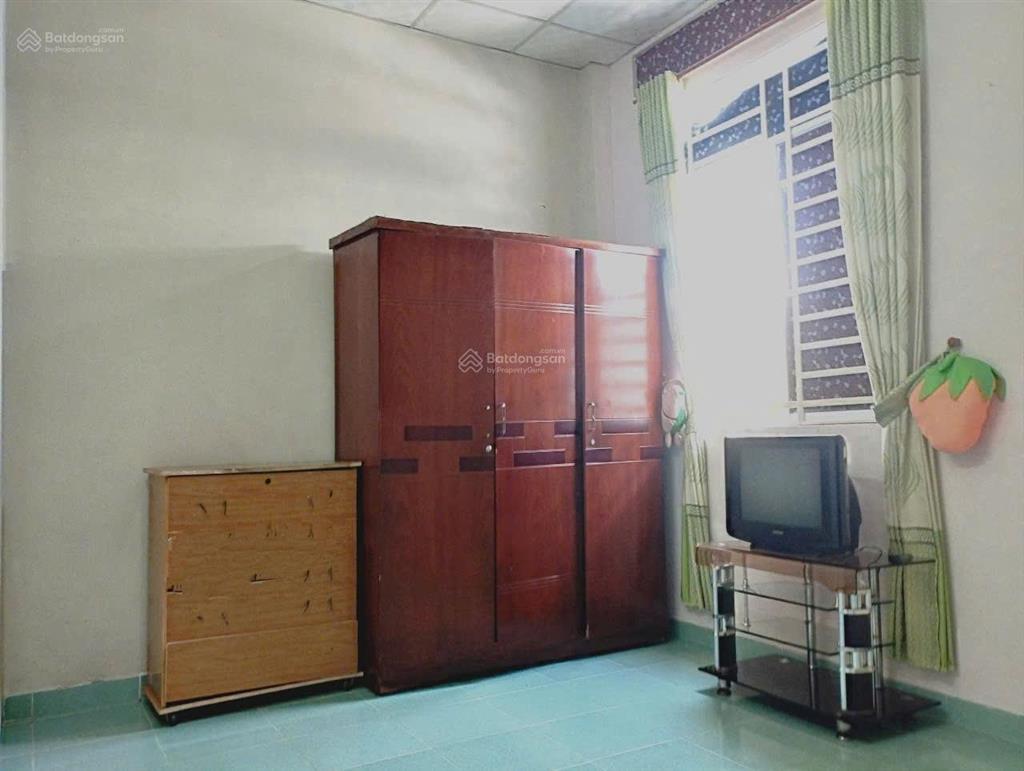 Nhà hẻm lê hồng phong, gần thích quảng đức * hẻm xe máy dài 100m * giá 2,250 tỷ