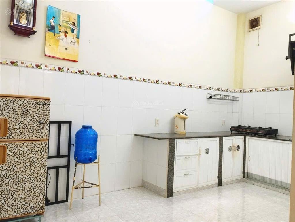 Nhà hẻm lê hồng phong, gần thích quảng đức * hẻm xe máy dài 100m * giá 2,250 tỷ