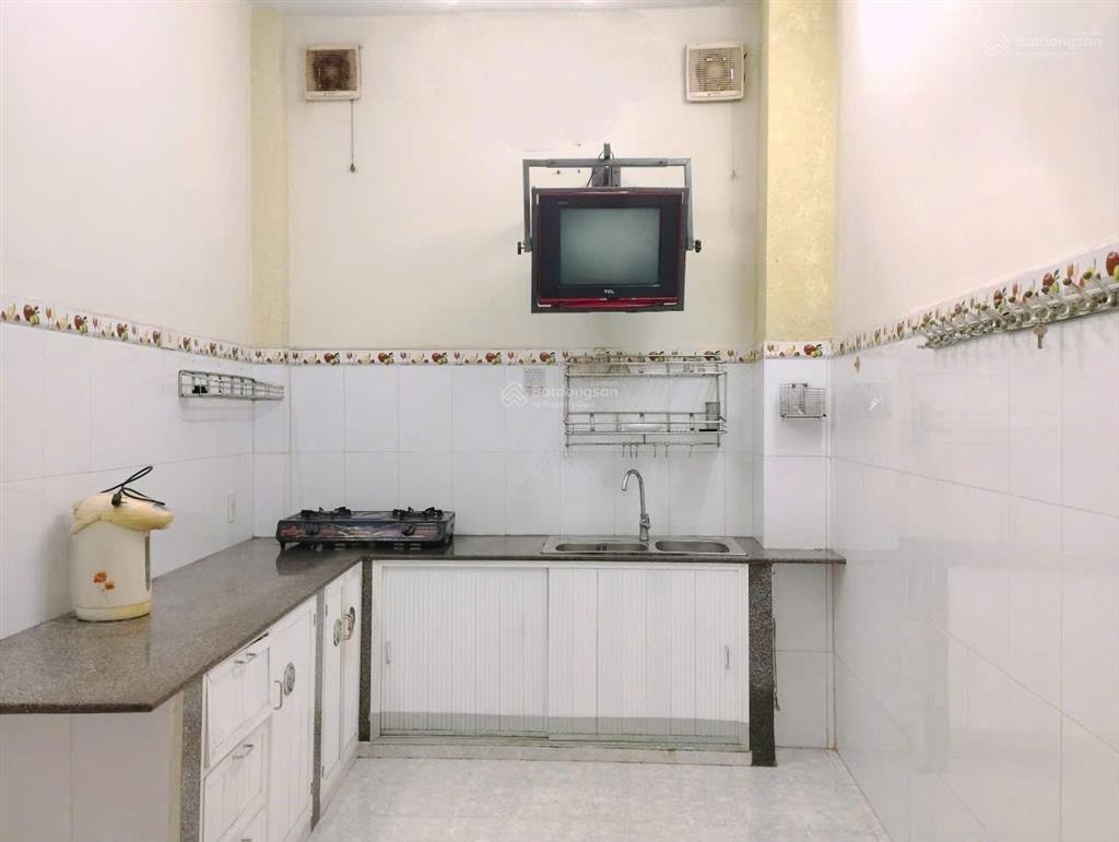 Nhà hẻm lê hồng phong, gần thích quảng đức * hẻm xe máy dài 100m * giá 2,250 tỷ