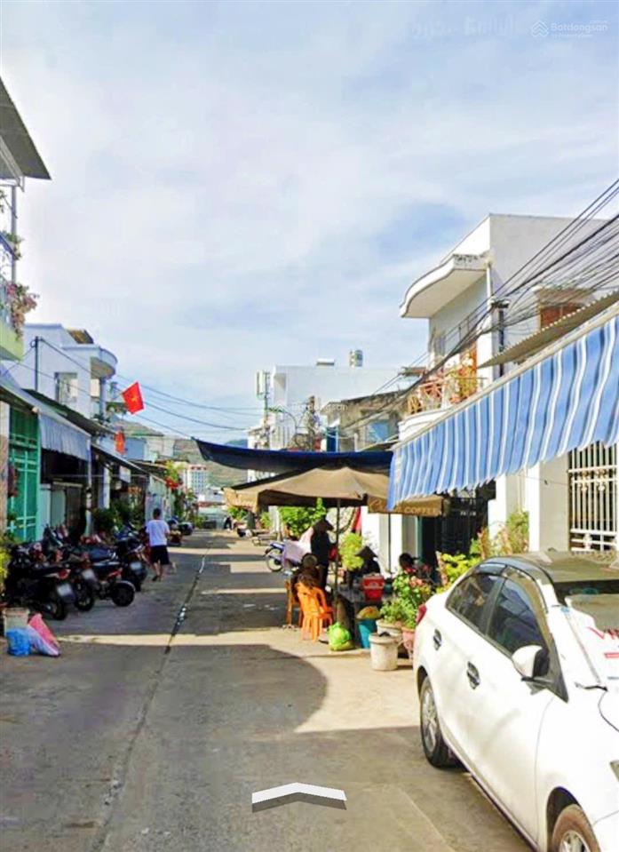 Hẻm ô tô lý ông trọng cách đường 2/4 80m * khá gần biển hòn chồng tầm 700m. giá 3,4 tỷ
