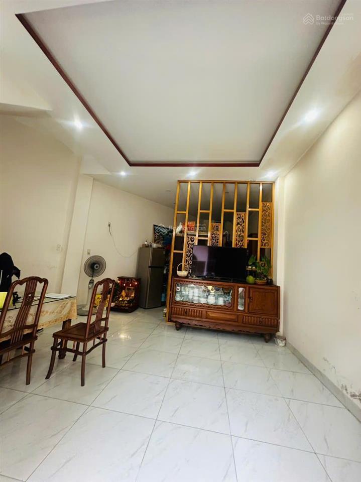 Nhà 4 tầng lê thánh tôn  hẻm rộng 4m * cách biển trần phú 350m *. giá 11 tỷ