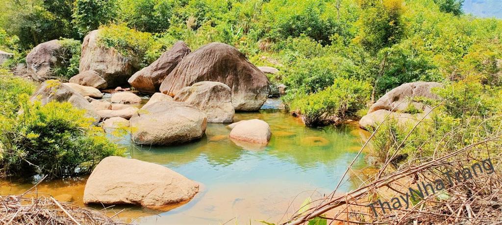 Thác suối xã sơn thái 2,2ha, đẹp và hiếm nơi khánh vĩnh (sát khu cá tầm) giá 2,650 tỷ
