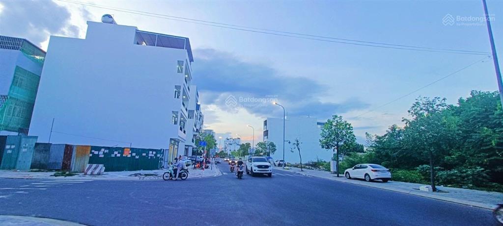 Đất mặt tiền nguyễn dữ, ngang 4,6m, giá 5,9 tỷ