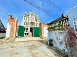 Đất dân nguyễn biểu  ngang hơn 7m cách biển 600m