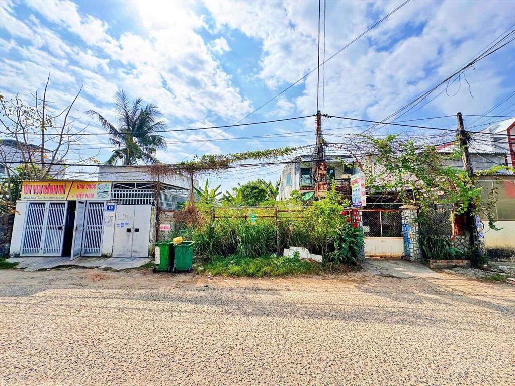 Mặt tiền đường mai thị dõng, rộng 8,5m * cách biển 1,8km * giá 26tr/m2