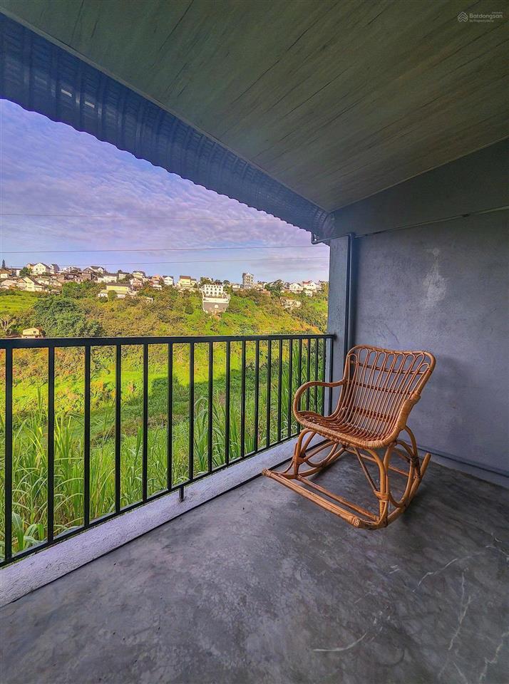 Nhà vườn nghỉ dưỡng view rừng thông đẹp  đường hẻm hoàng hoa thám. giá 6,5 tỷ.
