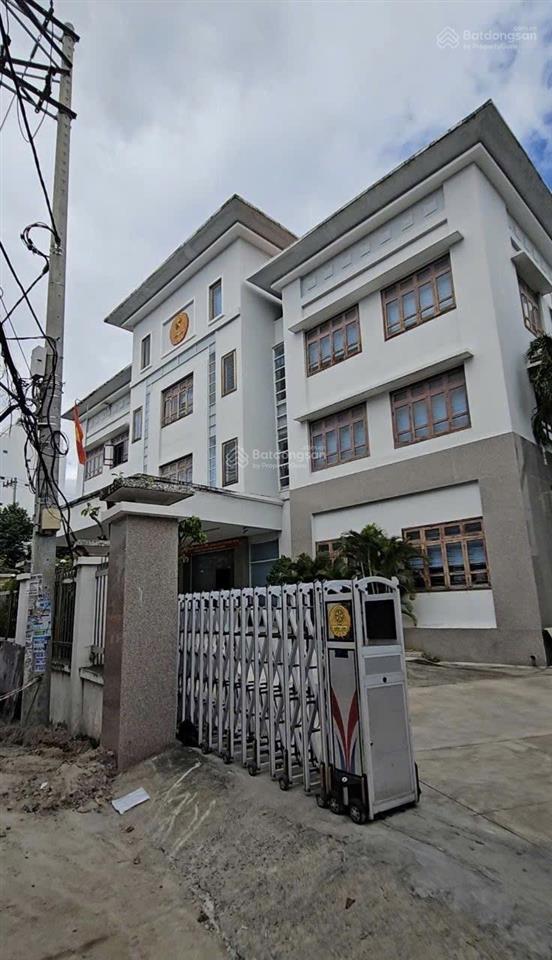 Nhà góc 2 mặt tiền, sát thcs nguyễn khuyến  bên cạnh đường ngô đến (khúc đầu đường 2/4),giá 5,2tỷ