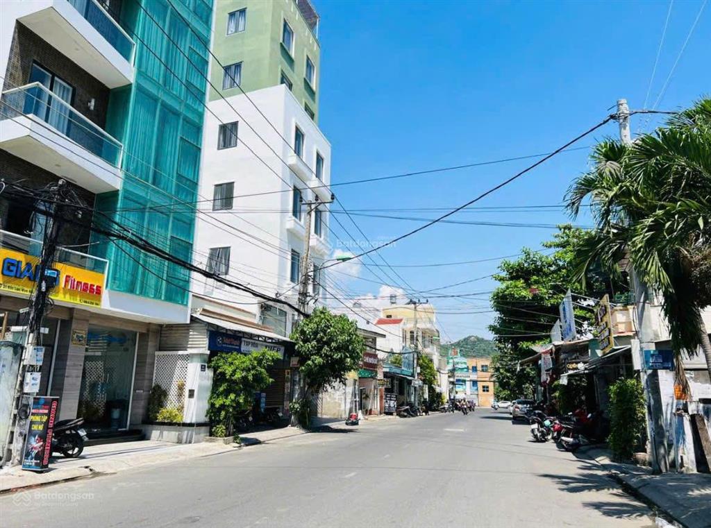 Nhà 2 tầng hẻm bắc sơn, đi ra biển hòn chồng 500m. hẻm xe tải nhỏ. giá 2,9 tỷ