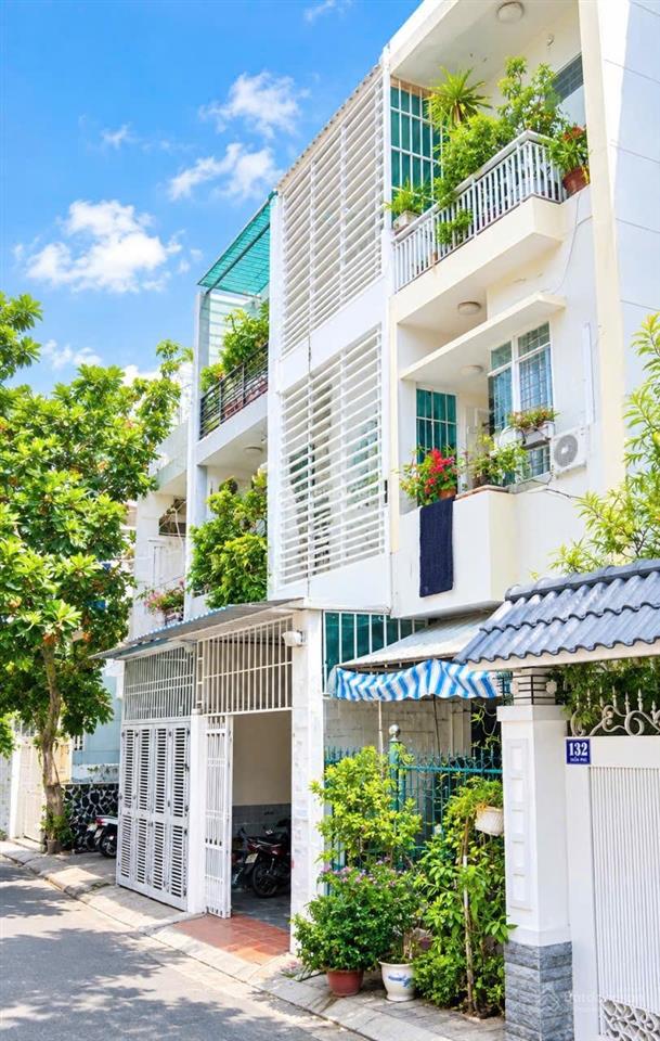 Nhà 3 tầng mê linh (sẵn 2 mặt tiền trước sau)  gần nguyễn thị minh khai * giá 11 tỷ