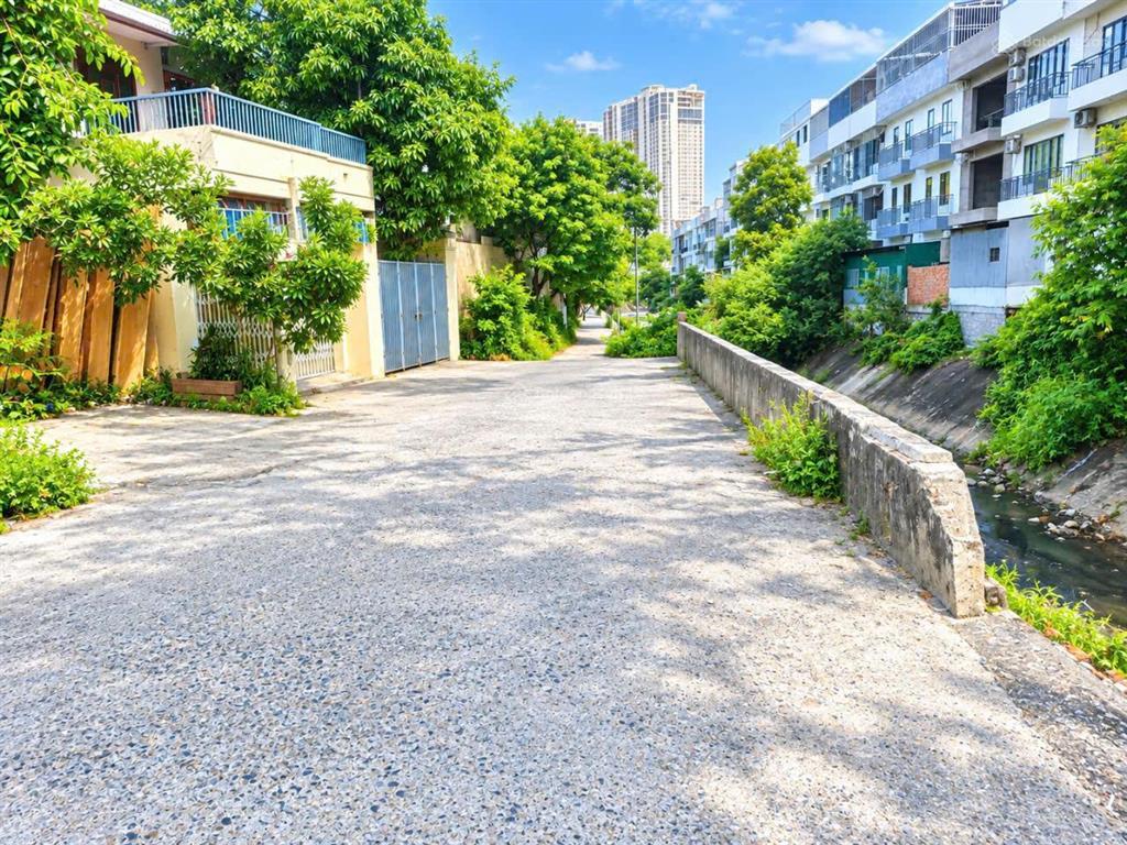 Sát biển ba làng, góc 2 mặt tiền, sát đường ngô văn sở. giá 14 tỷ