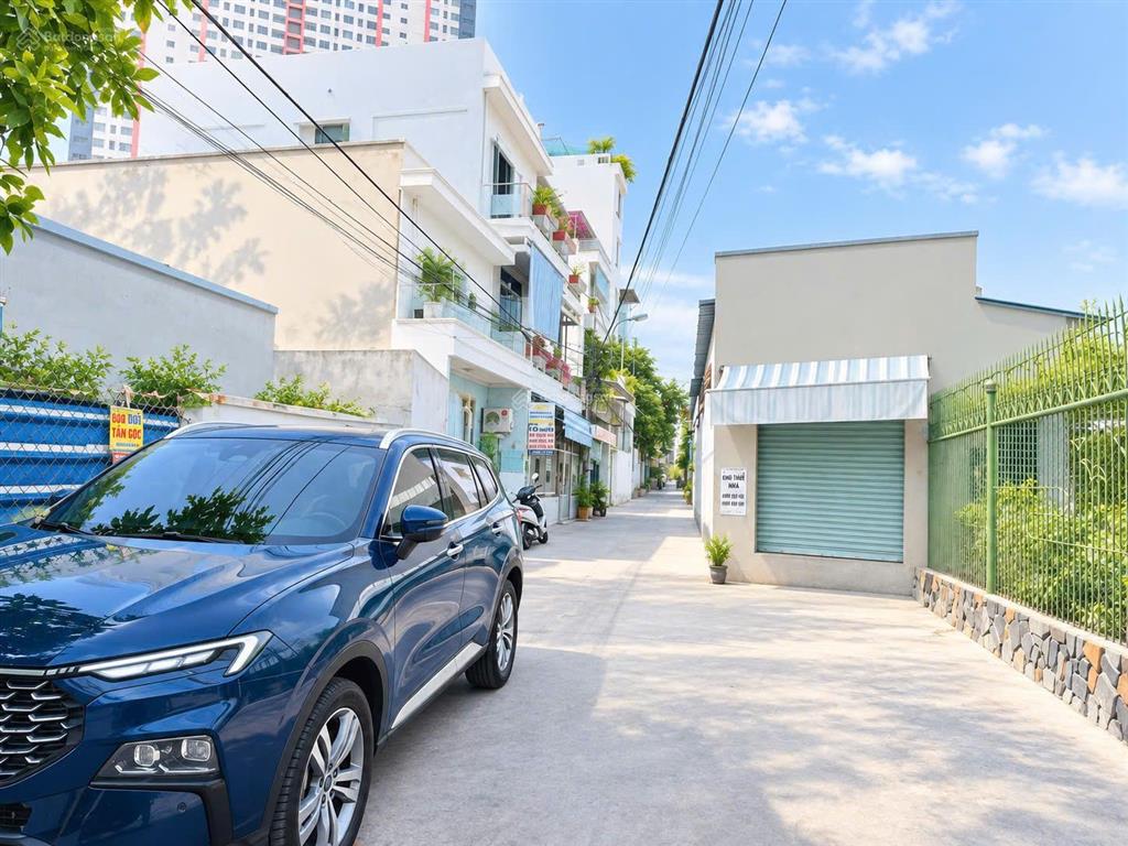 Hẻm đoàn trần nghiệp  ngang 5,21m, cách biển hòn chồng 450m. giá 13 tỷ