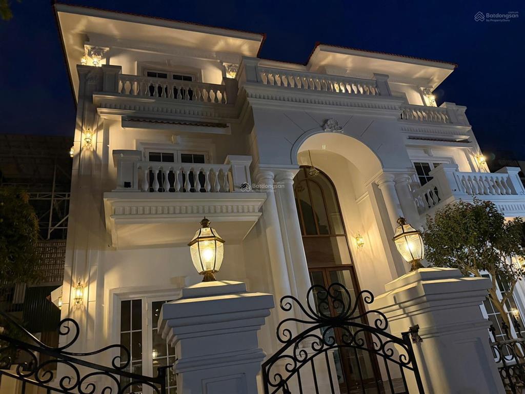 Biệt thự villa khu vip 1  vcn phước hải (khu biệt lập, an ninh và bảo vệ 24/24) giá 36 tỷ