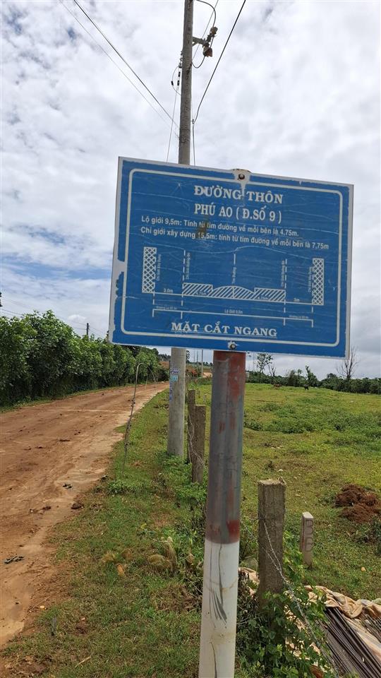 Bán nền đất thổ cư đức trọng ngang 7m cạnh trường học, dân cư đông, đường lớn 2 xe hơi đi