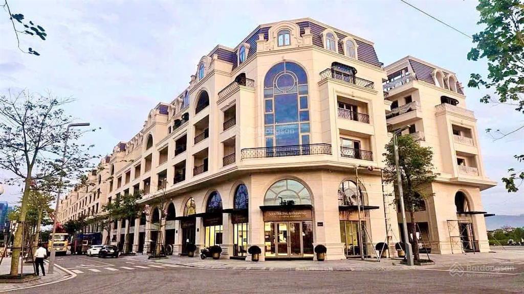 Chính chủ cần bán căn shophouse 2 mặt tiền, vị trí vip khang phát diamond central chỉ hơn 9tỷ
