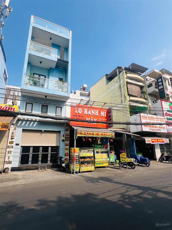 Bán gấp mt nguyễn thượng hiền, 4.8x21m cn 101m2, giá 11.9 tỷ, sổ 1 đời chủ.  0901 580 ***