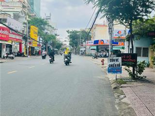 Bán gấp nhà mặt tiền lê quang đinh ngay chợ bà chiểu, 5.6x27m cn 146m2 giá 32 tỷ tl.  0901 580 ***
