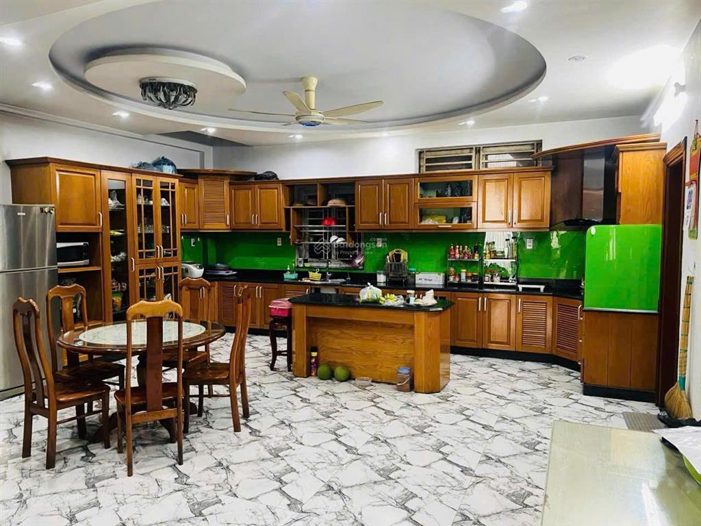Bán gấp nhà tâm huyết, hẻm 6m yên thế, ngay cổng sân bay tân sơn nhất, 6.15x14.3m, cn 83m2, 14.9 tỷ