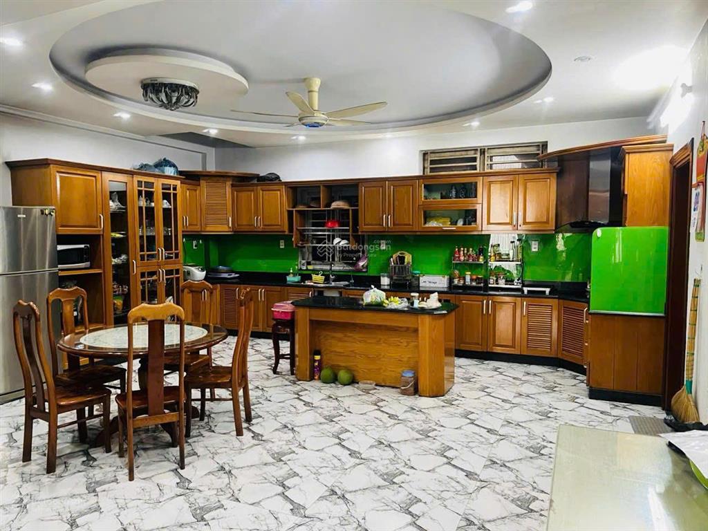 Bán gấp nhà hẻm xe tải 8m, 482 lê quang định, p11, bt, ngang 6.7x28m, cn 146m2, 5 tầng, giá 16.5 tỷ