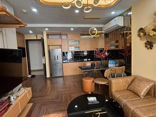 Cho thuê căn hộ vinhomes d'capitale, trần duy hưng, 2 ngủ full đồ, ban công đông nam, view hồ, 16tr