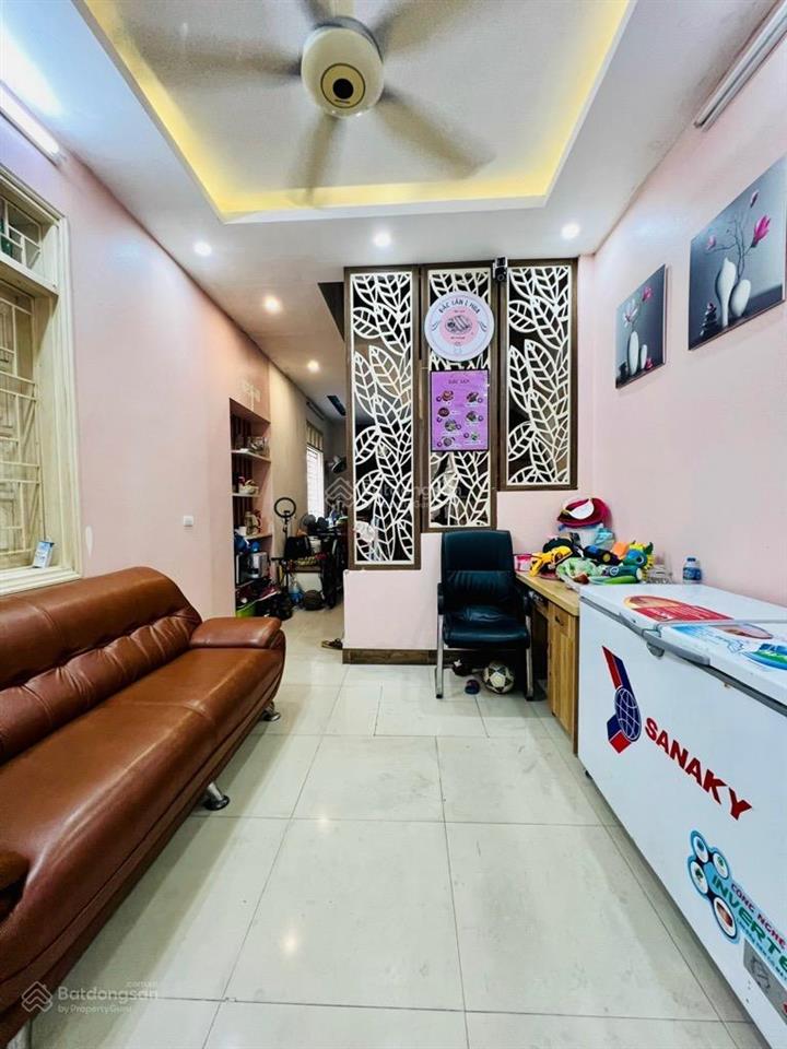 Mình cần bán nhà phân lô phố trung văn, ô tô tránh 35m2, 4 tầng dân xây, ngõthông trải nhựa, 8.6 tỷ