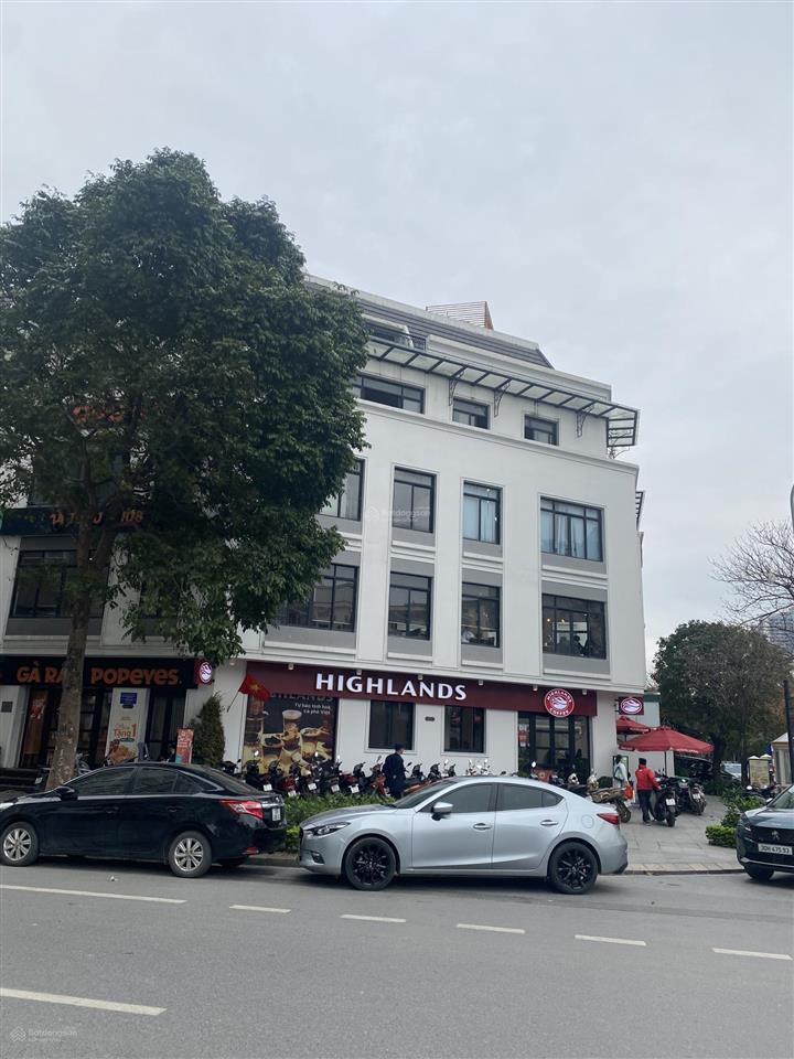 Cho thuê nhà mặt phố nguyễn xuân khoát, ngoại giao đoàn. diện tích 380m2x 3 tầng. mặt tiền 20m