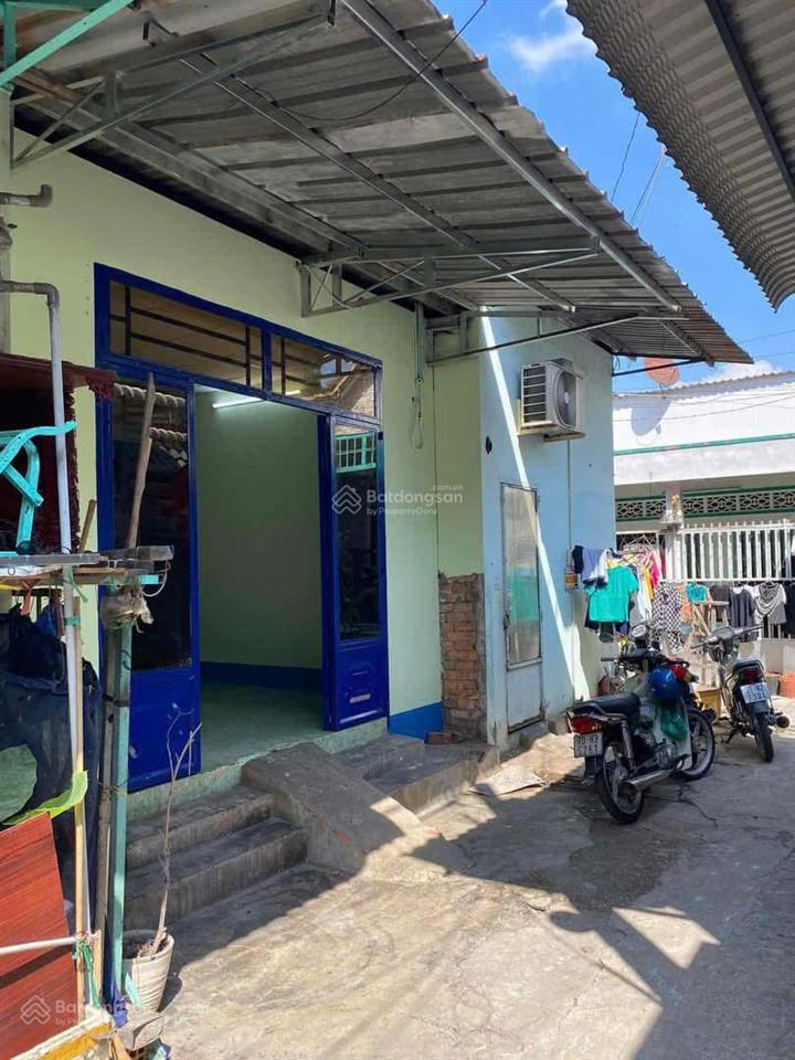 Cần bán nhà cấp 4 gần vòng xoay nguyễn văn linh và quốc lộ 1a