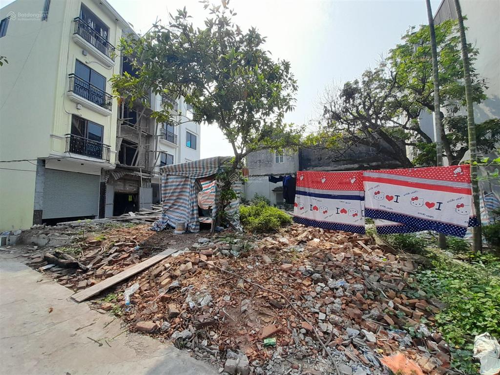 Bán mảnh đất nhân hòa, thanh trì, 190m,mt12m, lô góc, ô tô, sổ vuông, tiềm năng tăng giá cao.