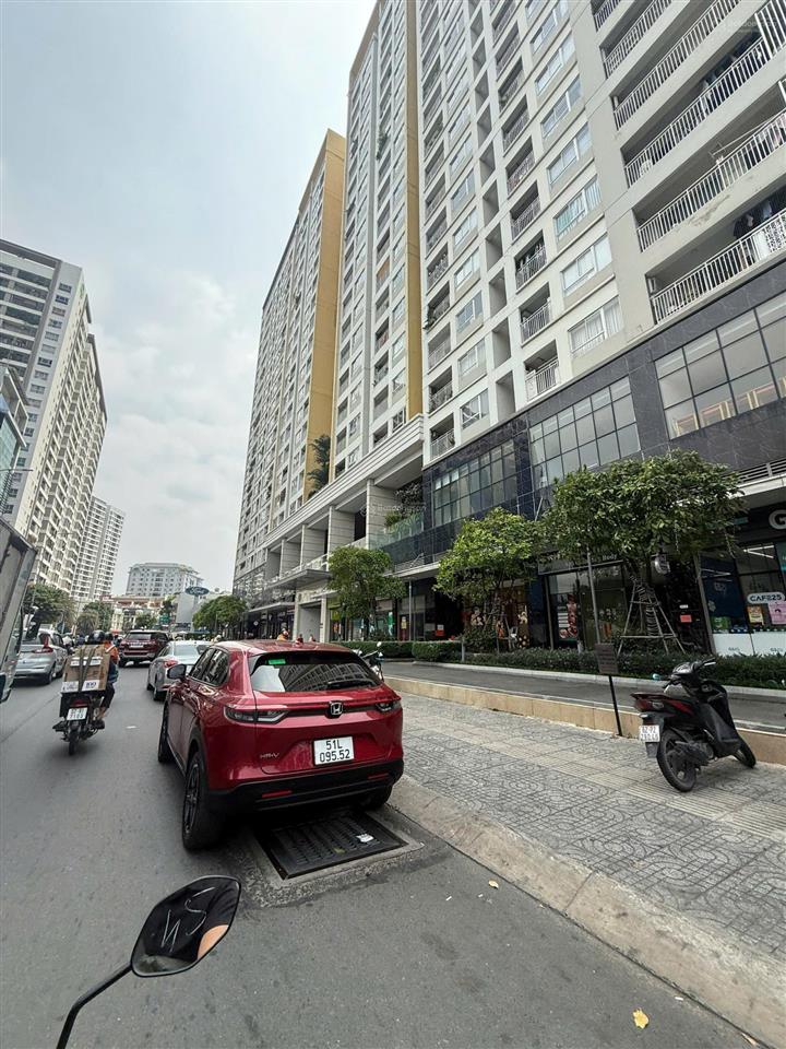 Cho thuê căn góc y hình, hẻm vip 86 phổ quang, kế bên the botanica chỉ 59tr/th