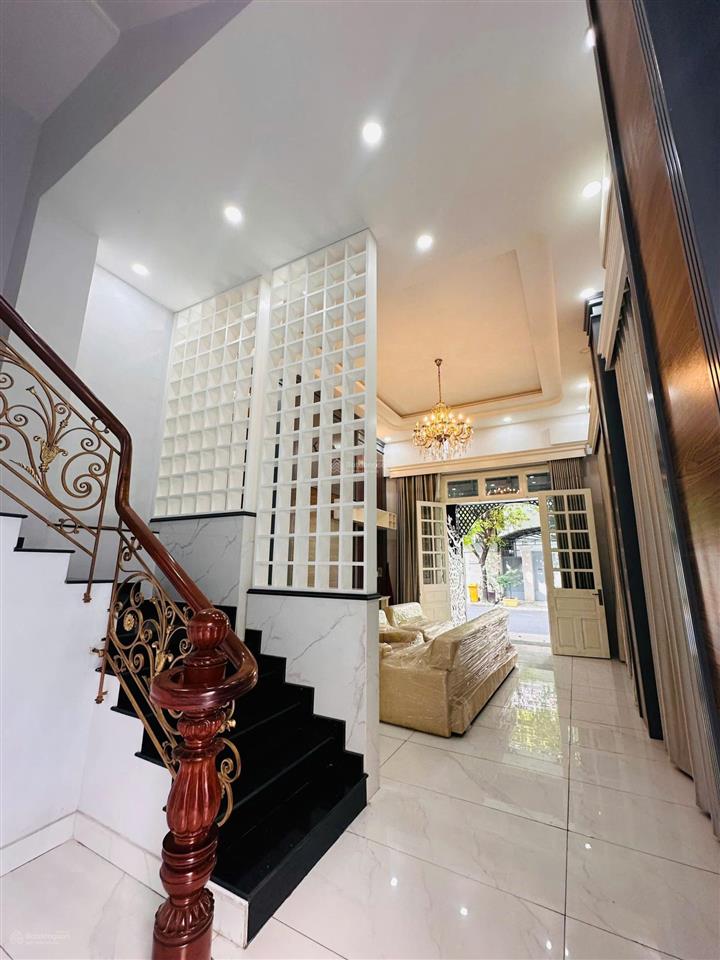 Cho thuê căn góc y hình, hẻm vip 86 phổ quang, kế bên the botanica chỉ 59tr/th